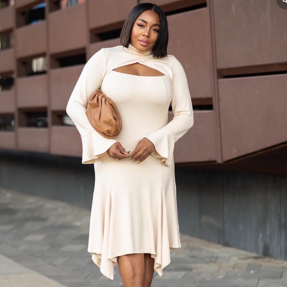 Kela Walker x The Drop Beige Cutout Bell Sleeve Handkerchief Hem Midi Dress S